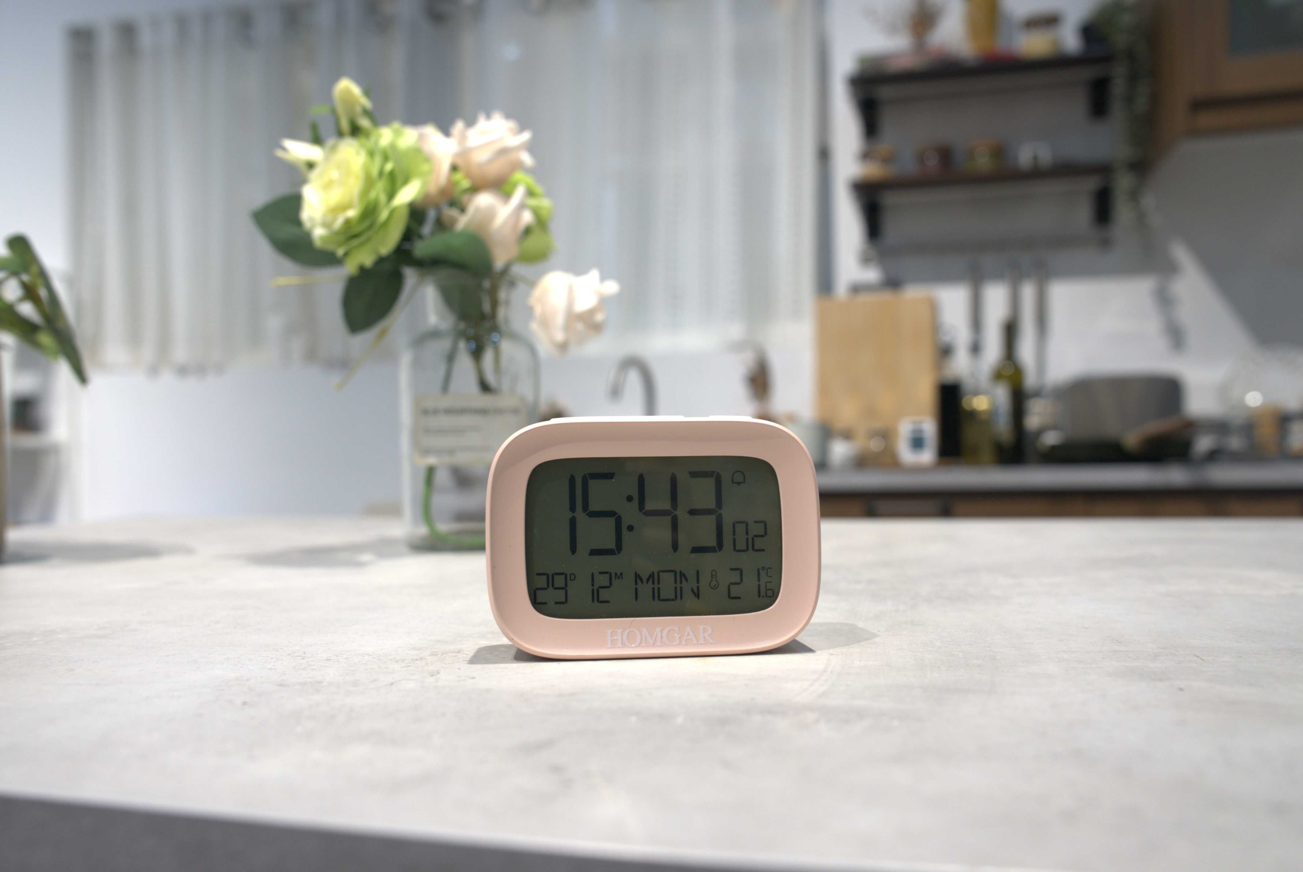 Homgar Digital Clock with Day & Date, Customizable Alarms