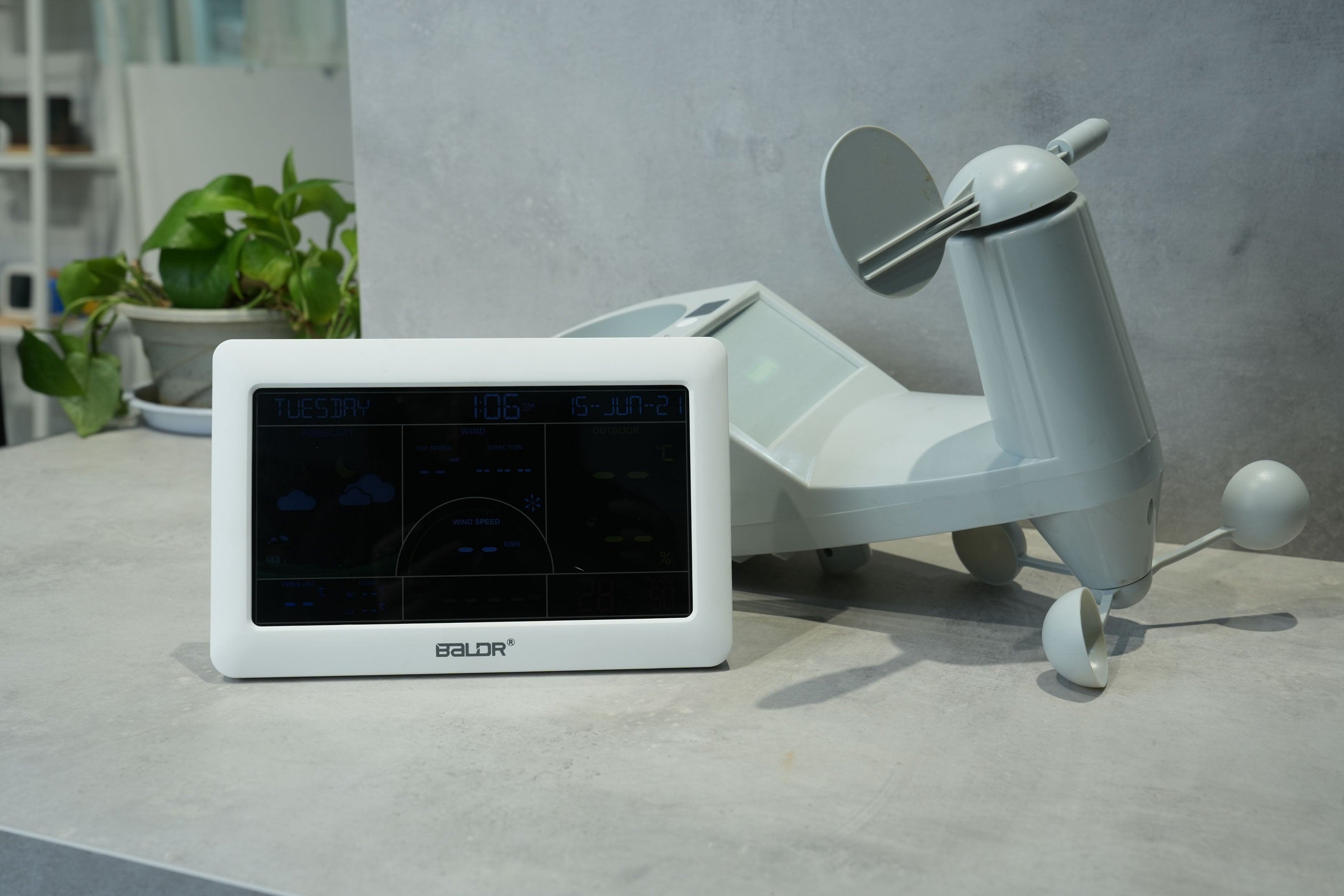 BALDR Anemometer, Digital Wind Speed CFM Meter Gauge Air Flow Velocity Tester for HVAC Shooting Drone, Wind Chill, 14℉-113℉ Wind Temperature