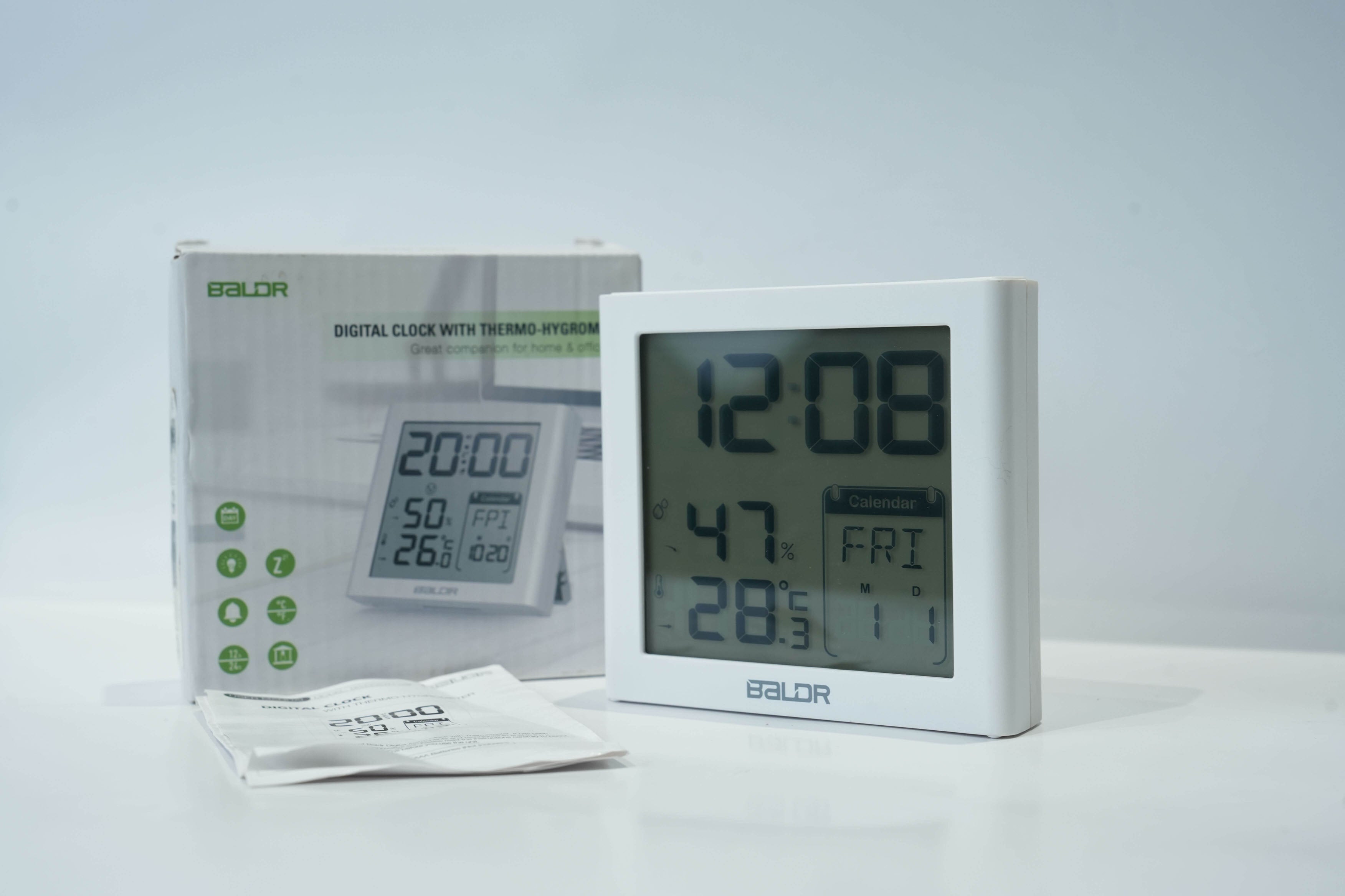 BALDR Digital Clock with Day & Date, Customizable Alarms